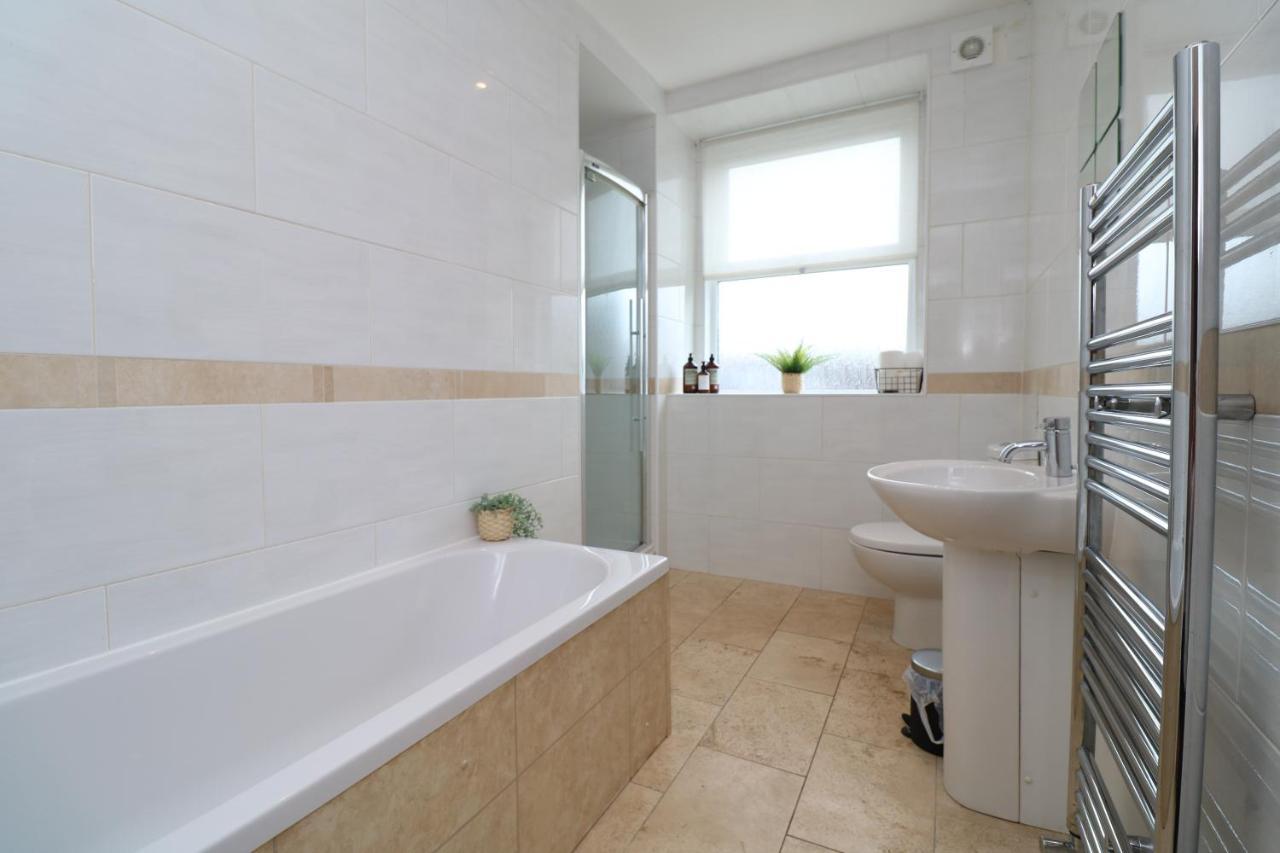 Luxury Spacious 2 Bed Apartment Free Ample Parking ซันเดอร์แลนด์ ภายนอก รูปภาพ